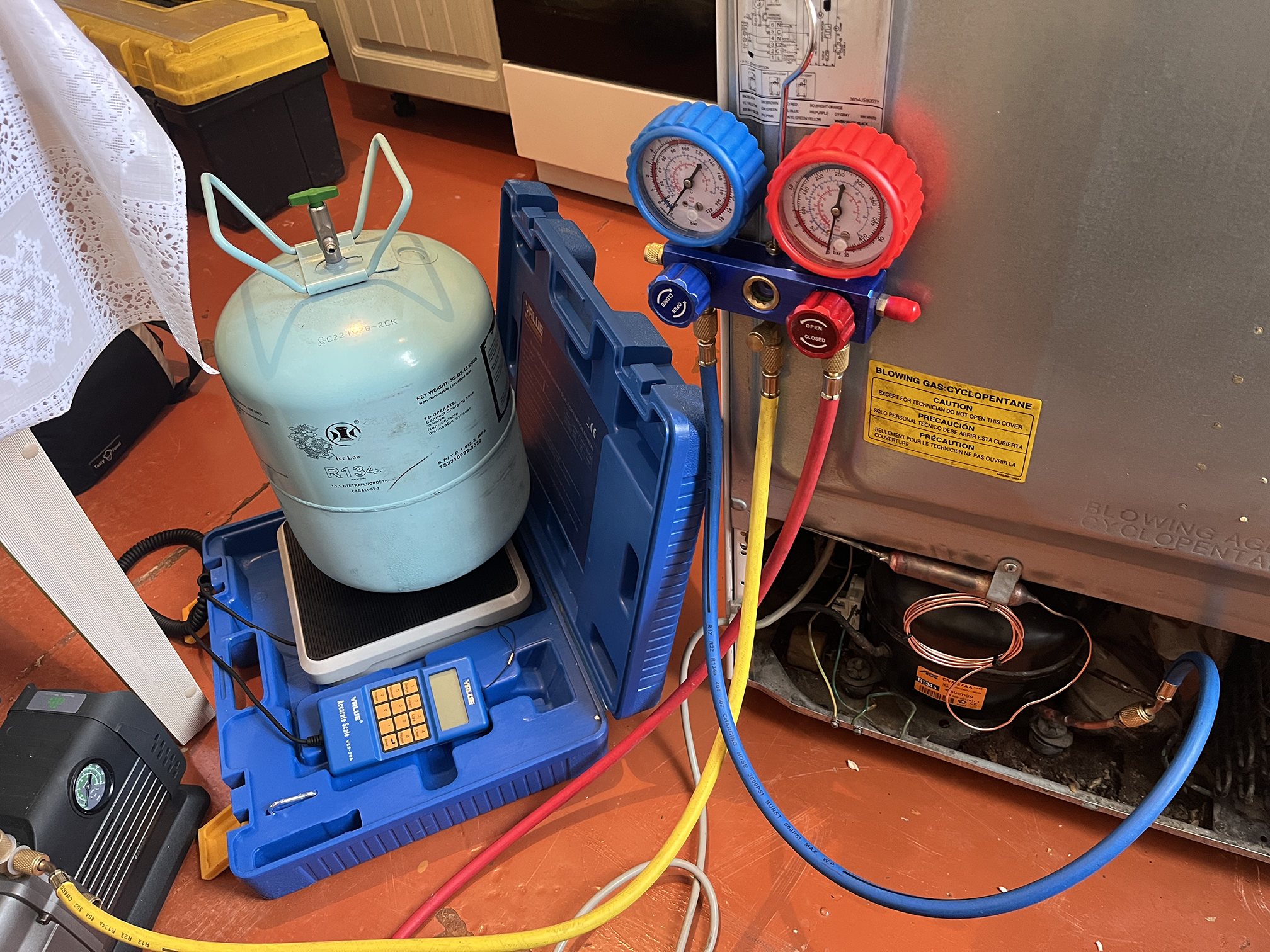 Ремонт холодильников в Барнауле